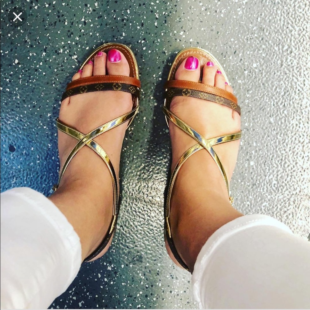 Louis Vuitton Sandals RePosh- see ALL pictures